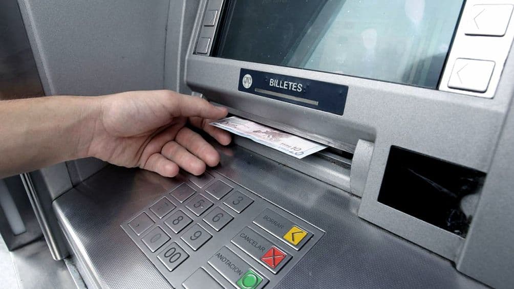 Hasta el 30 de septiembre no se cobrarán cargos y comisiones por el uso en cajeros automáticos