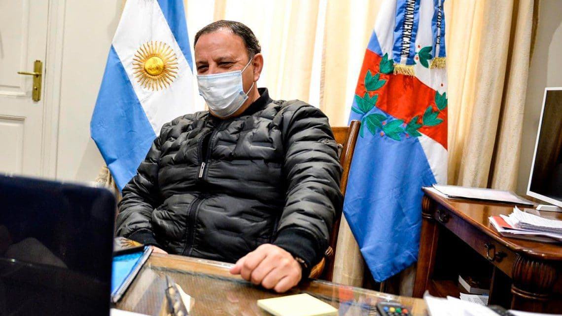 Aíslan al Gobernador de La Rioja por un caso de coronavirus entre sus colaboradores